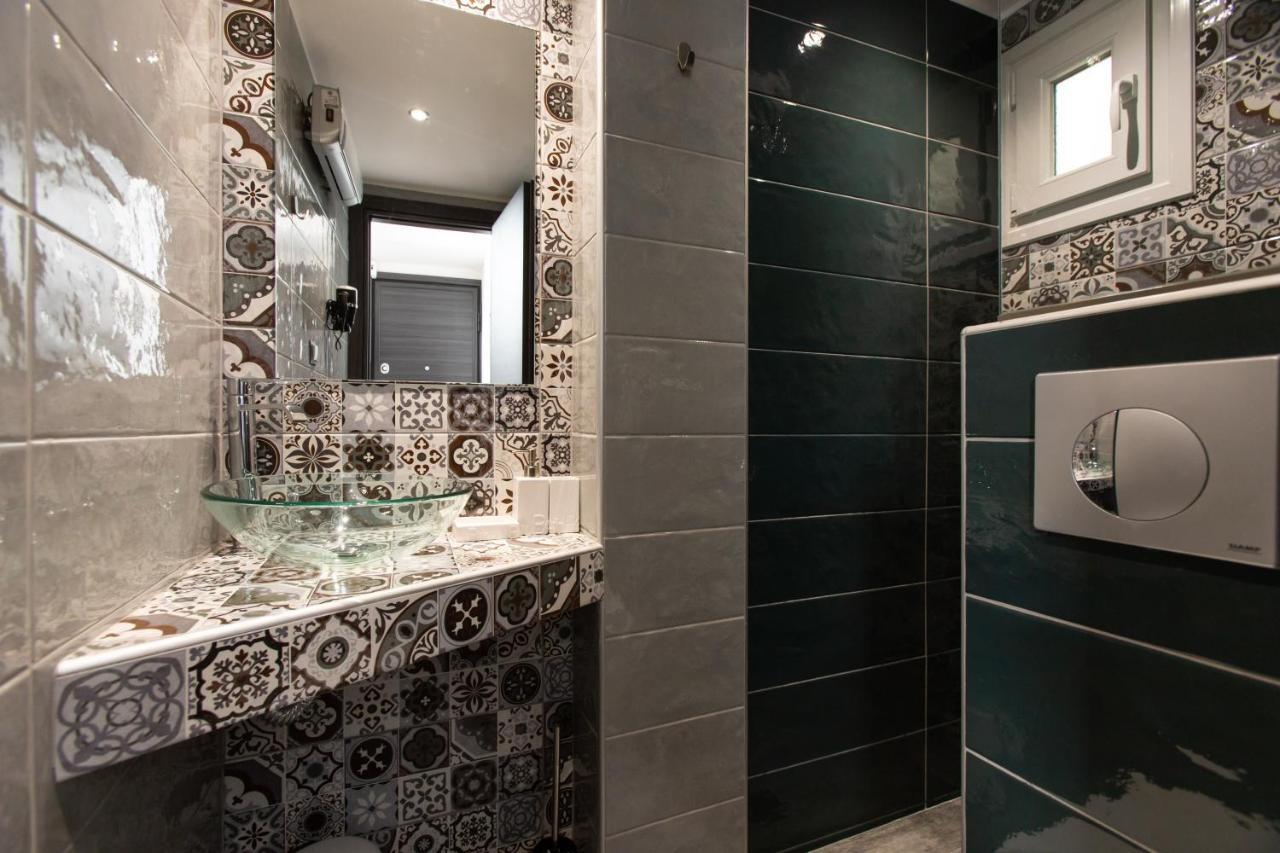 Downtown Luxury Boutique Suites : The Red Suite Tessalónica Exterior foto